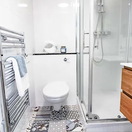 Luxury Living In The Heart Of The City Apartman